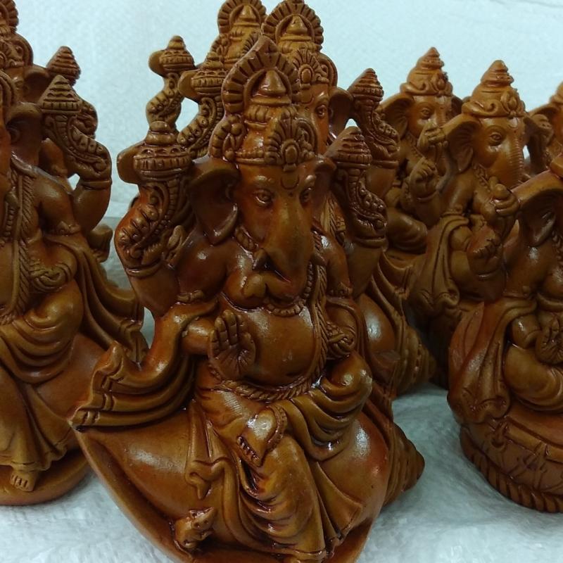 Terracotta Sangu Vinayaka Manufacturer buy wholesale - company Karru Krafft | India