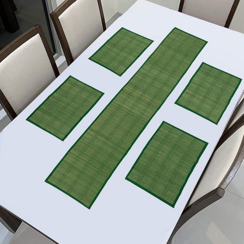 Decor your Table in this HOLI with MadurKathi Table Mat set купить оптом - компания THe Handicraft Stores | Индия