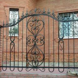 Wrought Iron Fences buy on the wholesale