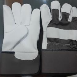 Working Gloves buy on the wholesale