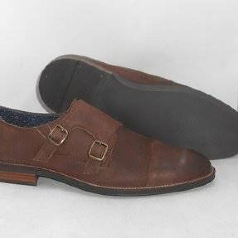 Обувь высокого качества  купить оптом - компания SUPERHOUSE GROUP LTD. | Индия
