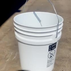 Buckets  buy on the wholesale