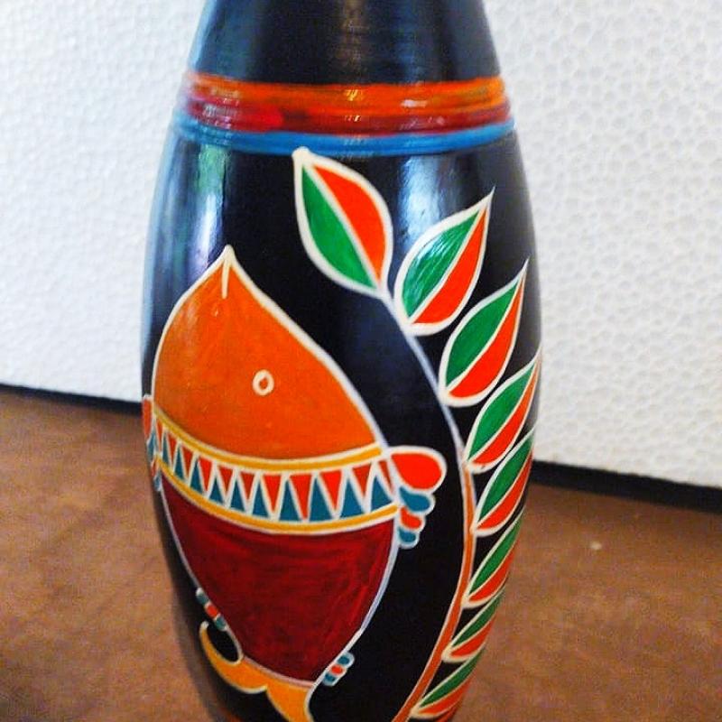 Глиняные вазы расписанные вручную  купить оптом - компания Manmayee Handicrafts | Индия