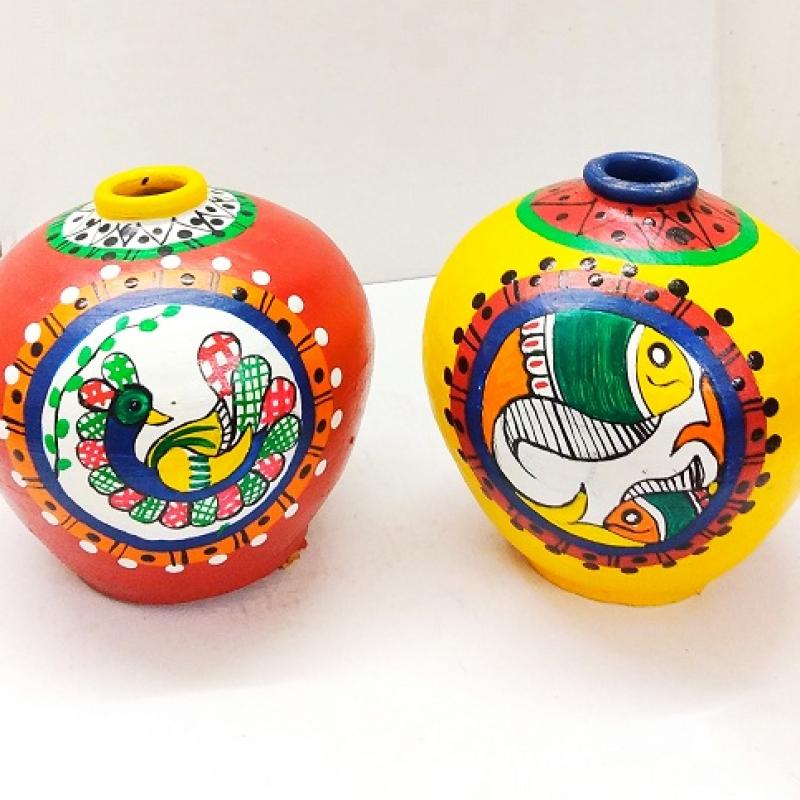 Hand-Painted Potchitra Pots buy wholesale - company Me Handicrafts Stores | Canada