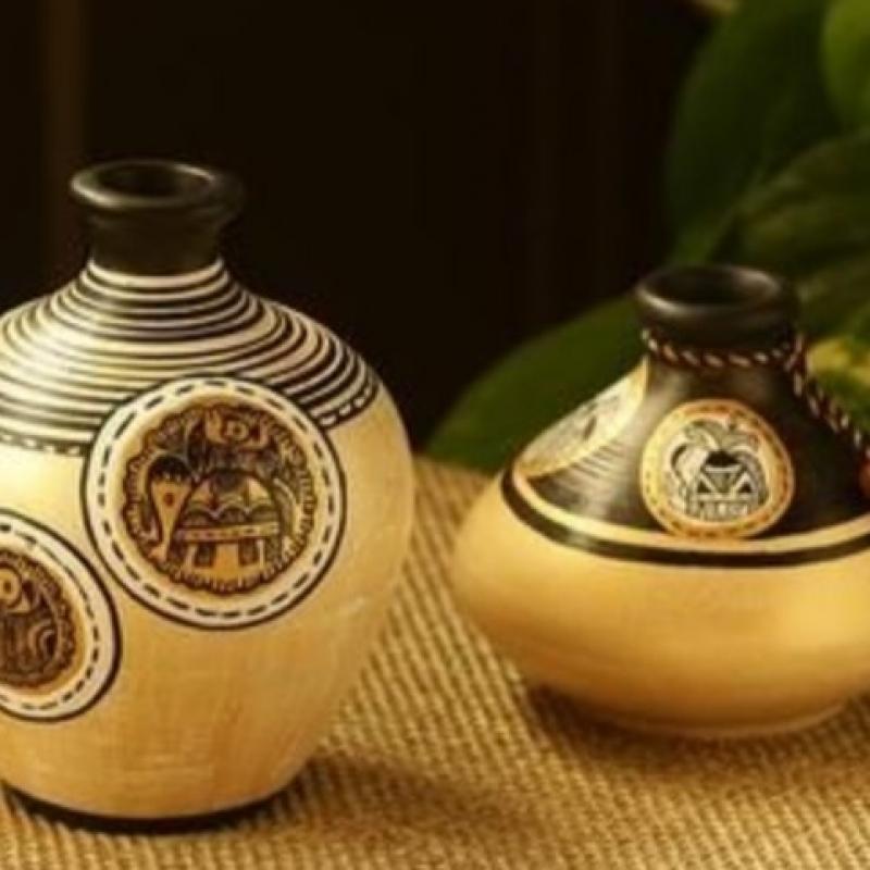Handmade Clay Pot Sets buy wholesale - company Manmayee Handicrafts | India