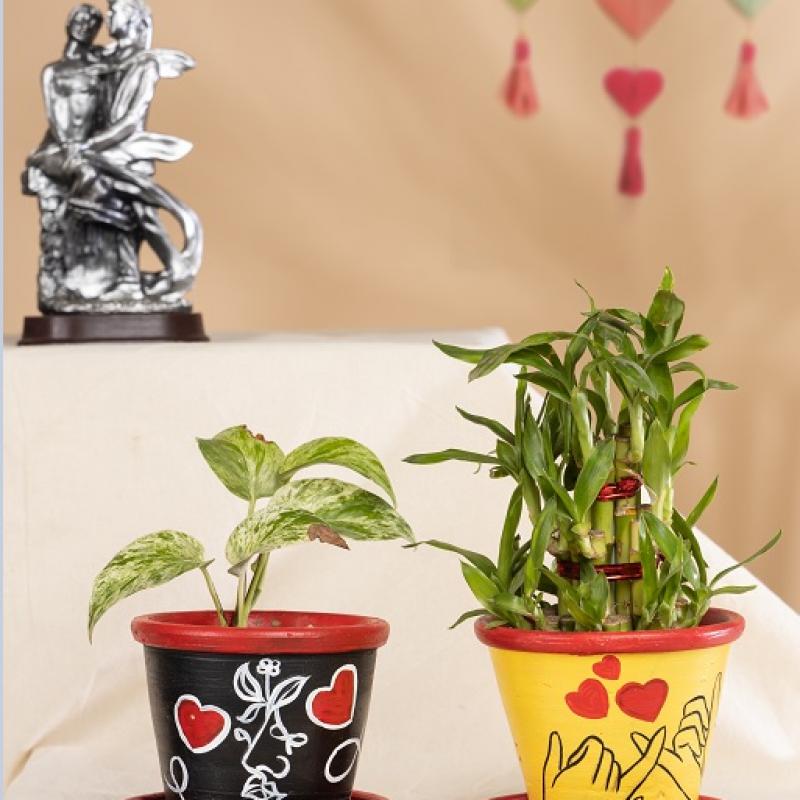 Terracotta Table top iNDOOR Planter for Valentine gifting buy wholesale - company Karru Krafft | India