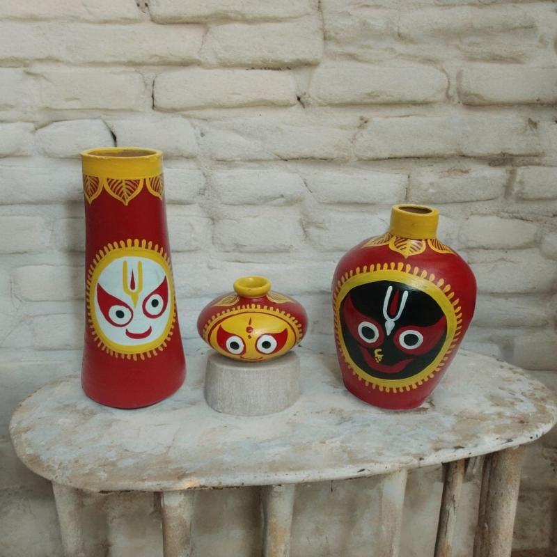 Handpainted Terracotta Pots set of 3 for house warming gifting Manufacturer Exporter Wholeseler buy wholesale - company THe Handicraft Stores | India