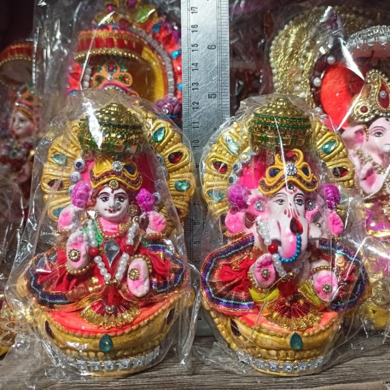 Handcrafted terracotta Ganesh Laxmi idols for Diwali Manufacturer Exporter Wholesaler buy wholesale - company Manmayee Handicrafts | India